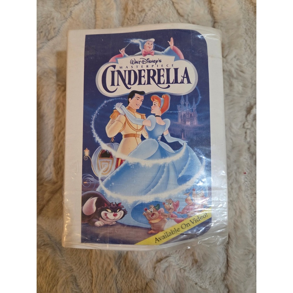 Vintage 1995 McDonalds Disney Masterpiece Cinderella Happy Meal Toy VHS Case